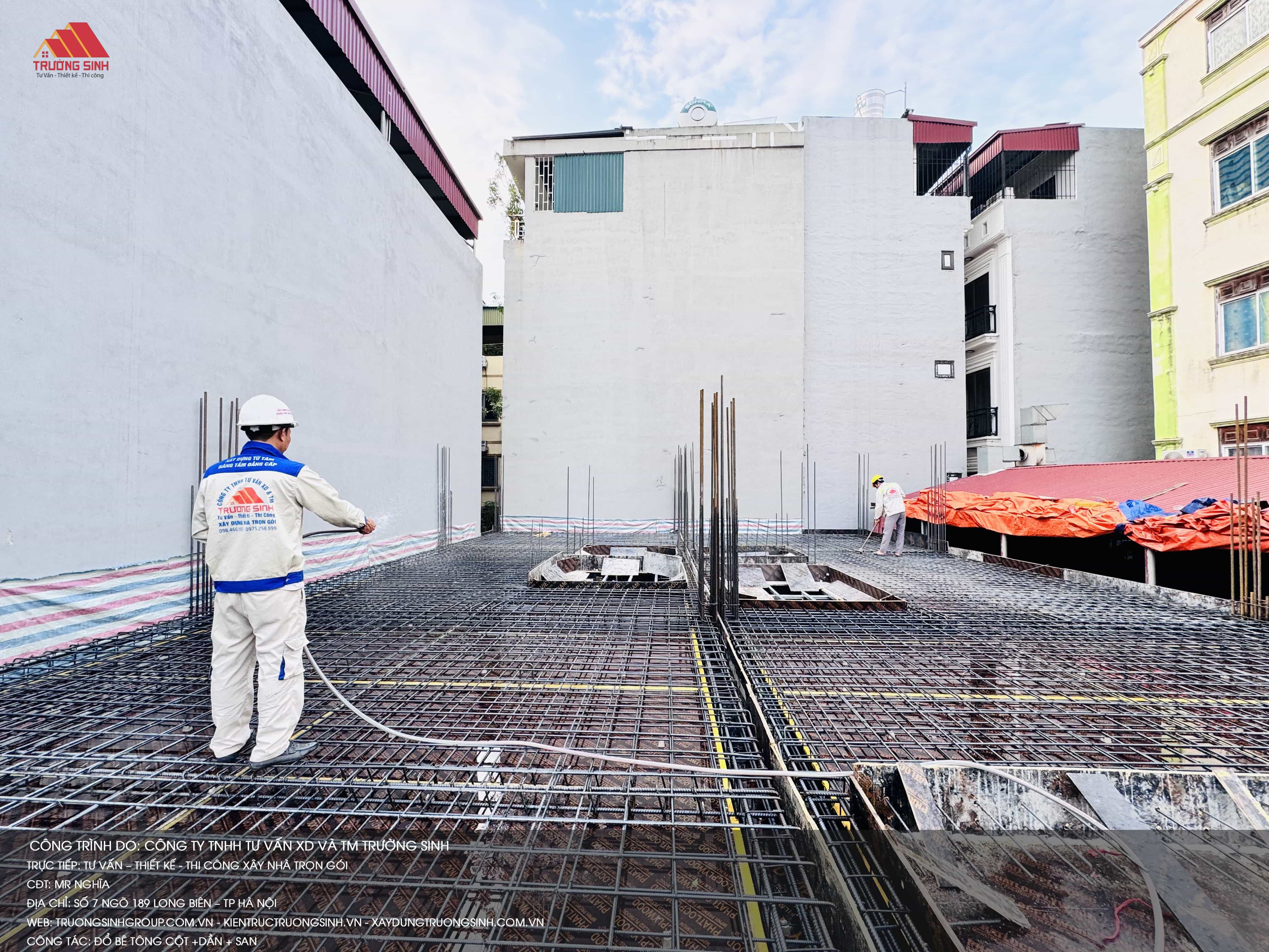 Tưới rửa sàn – công đoạn cuối cùng trước khi đổ bê tông